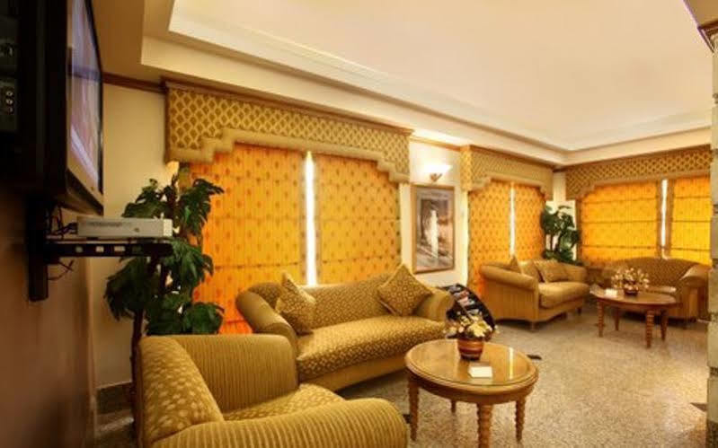 Capri Hotel Suites Amman Buitenkant foto