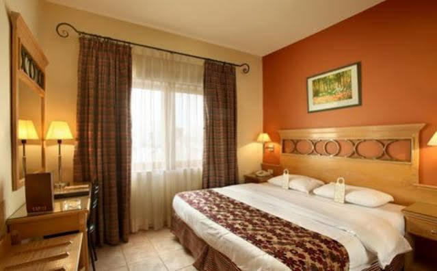 Capri Hotel Suites Amman Buitenkant foto