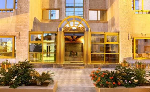 Capri Hotel Suites Amman Buitenkant foto