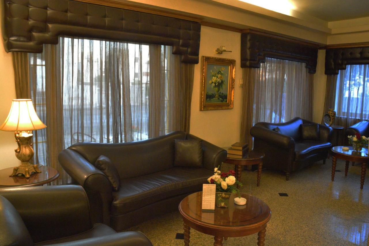 Capri Hotel Suites Amman Buitenkant foto